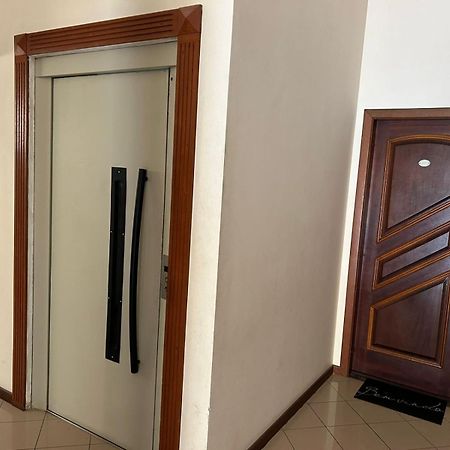 Bombas/ Bombinhas, A 50M Do Mar, Apartamento 2 Quartos, Com Churrasqueira Na Sacada, Ar E Wi-Fi ภายนอก รูปภาพ