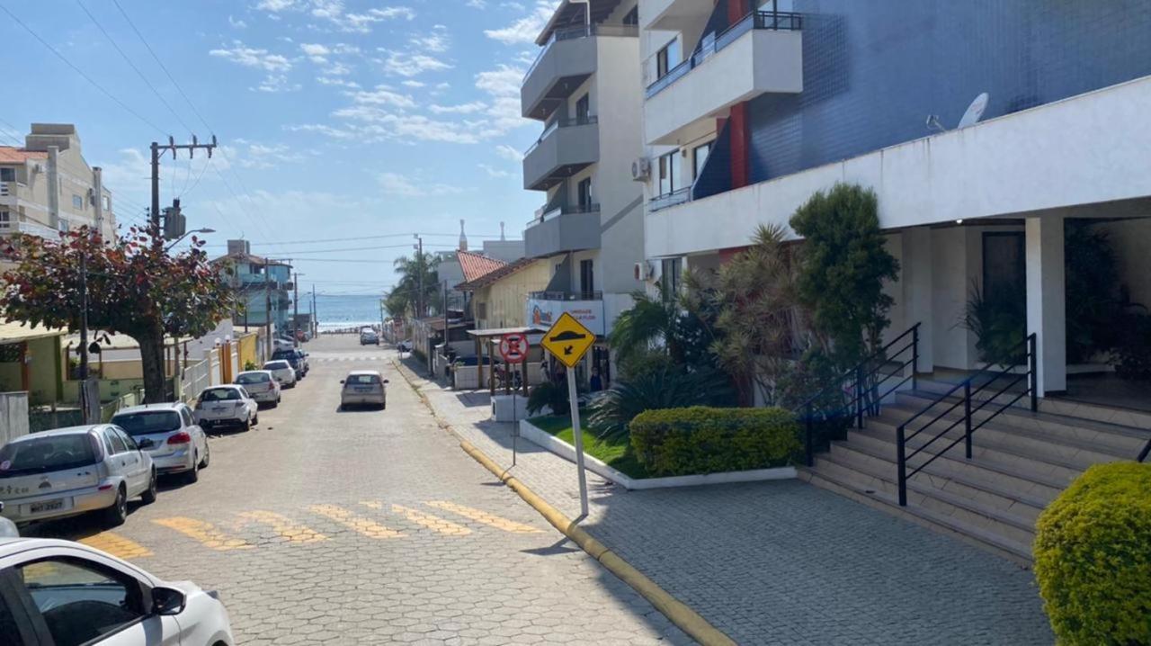 Bombas/ Bombinhas, A 50M Do Mar, Apartamento 2 Quartos, Com Churrasqueira Na Sacada, Ar E Wi-Fi ภายนอก รูปภาพ